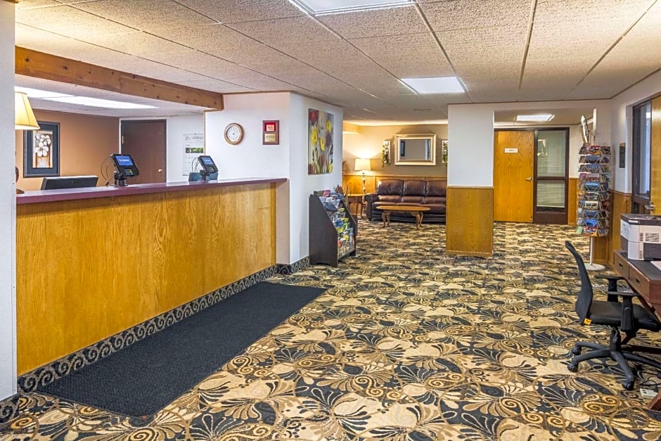 Econo Lodge Duluth near Miller Hill Mall