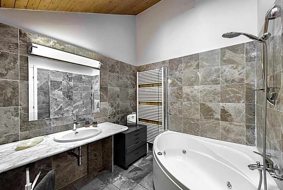 Faber Apartments-Residence Style