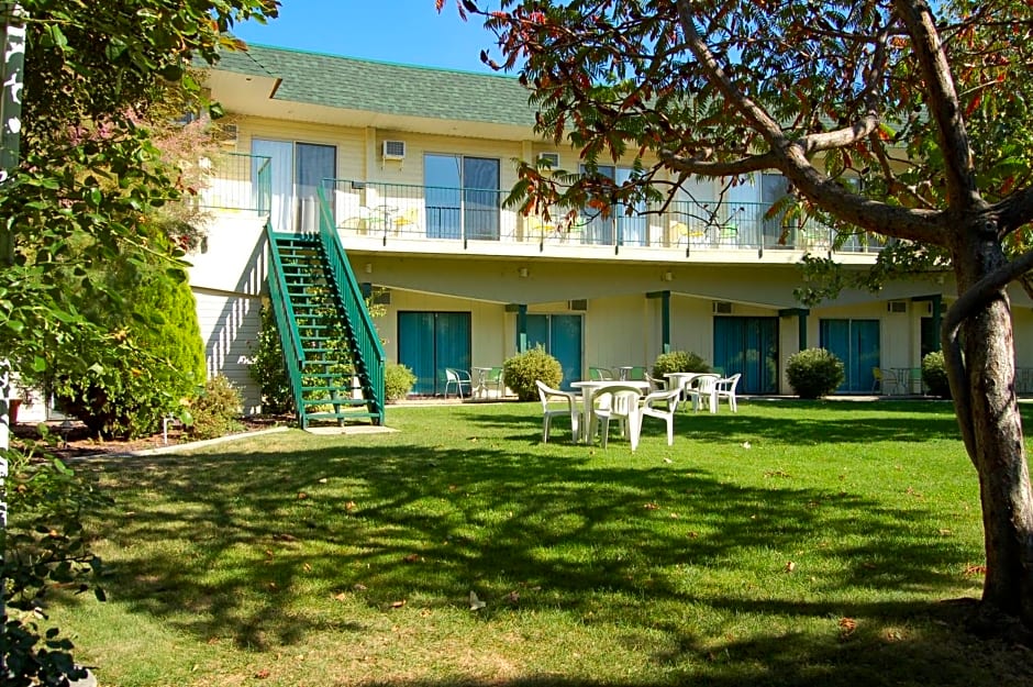 Summerland Motel