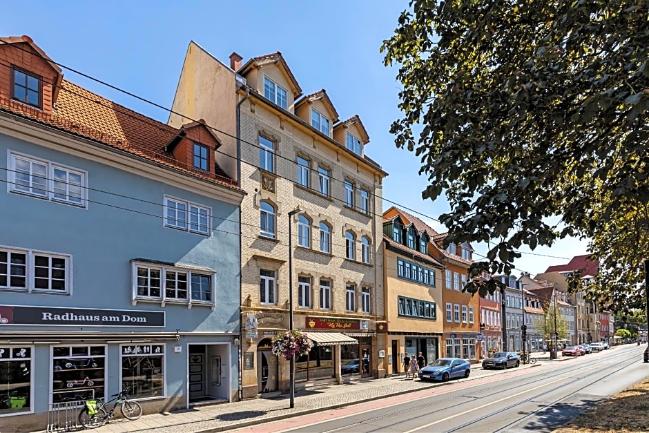 Hotel garni " Am Domplatz"