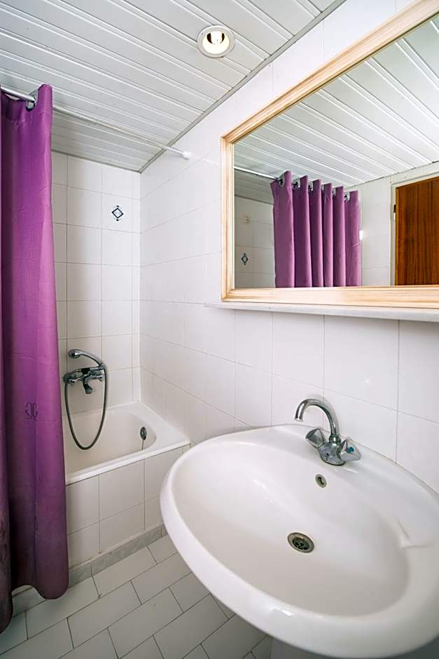 California Beach Hotel - Adults Only