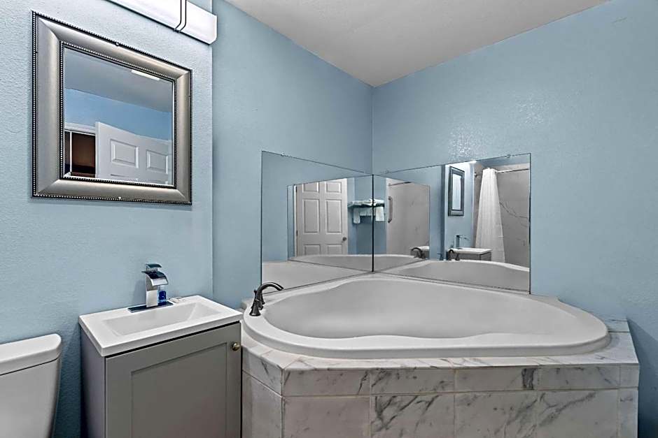 Rodeway Inn & Suites Brookhaven