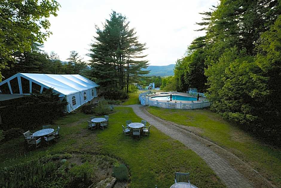 Stonehurst Manor Breakfast & Dinner Included