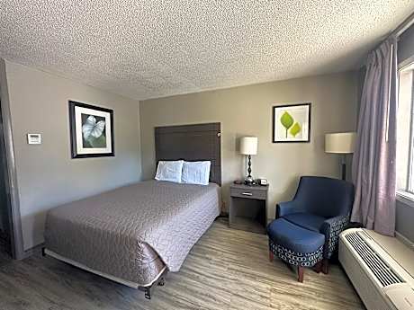 Queen Bed Non-Smoking