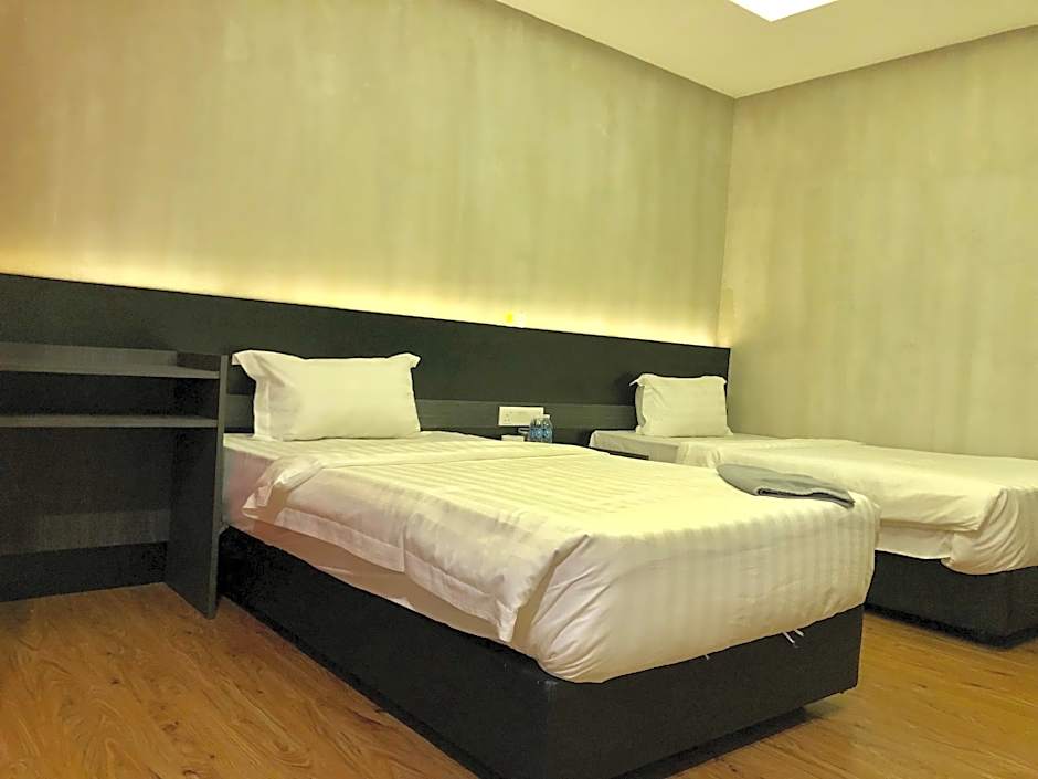 Monaco Boutique Hotel Sadong Jaya