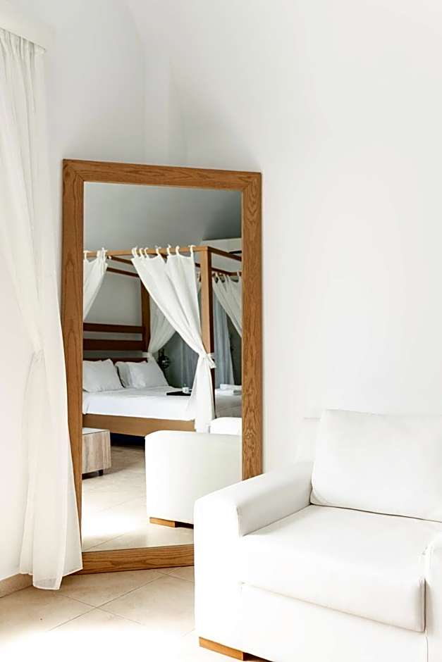 Photo 1 of 4 of Honeymoon Superior Room