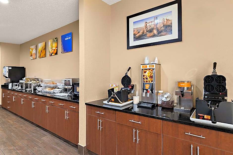 Comfort Suites   University