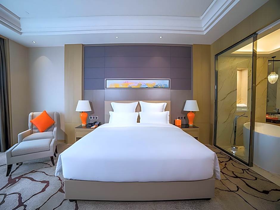 Pullman Shishi Mattison