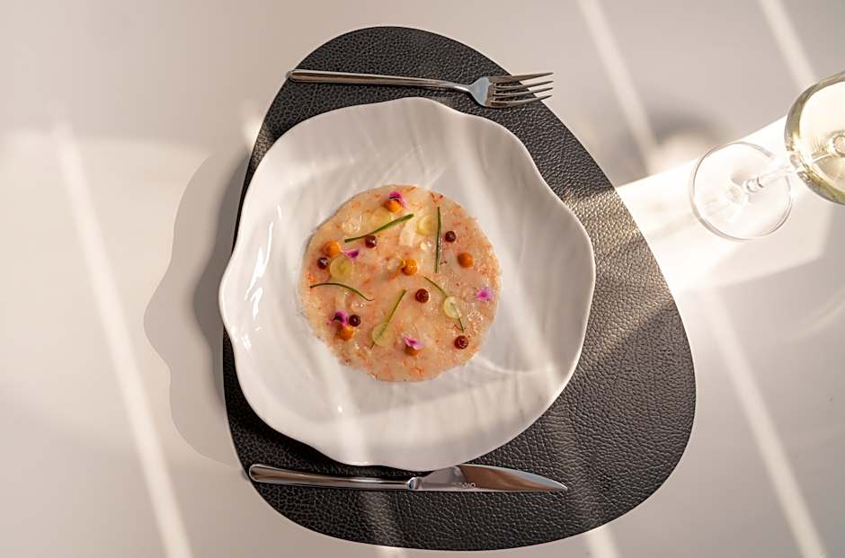 Santo Pure Oia Suites and Villas