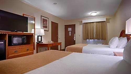 Red Coach Inn