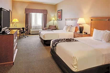2 Queen Beds Mobility/Hearing Impaired Accessible Room Non-Smoking