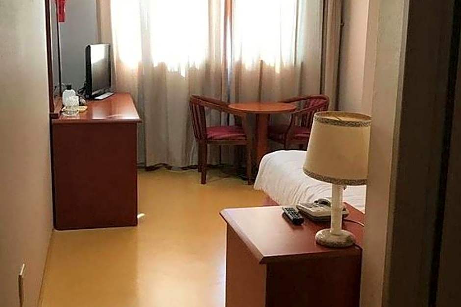 Central Hotel