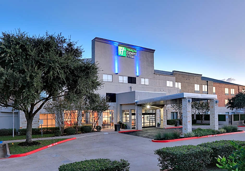 Holiday Inn Express & Suites Austin - Round Rock