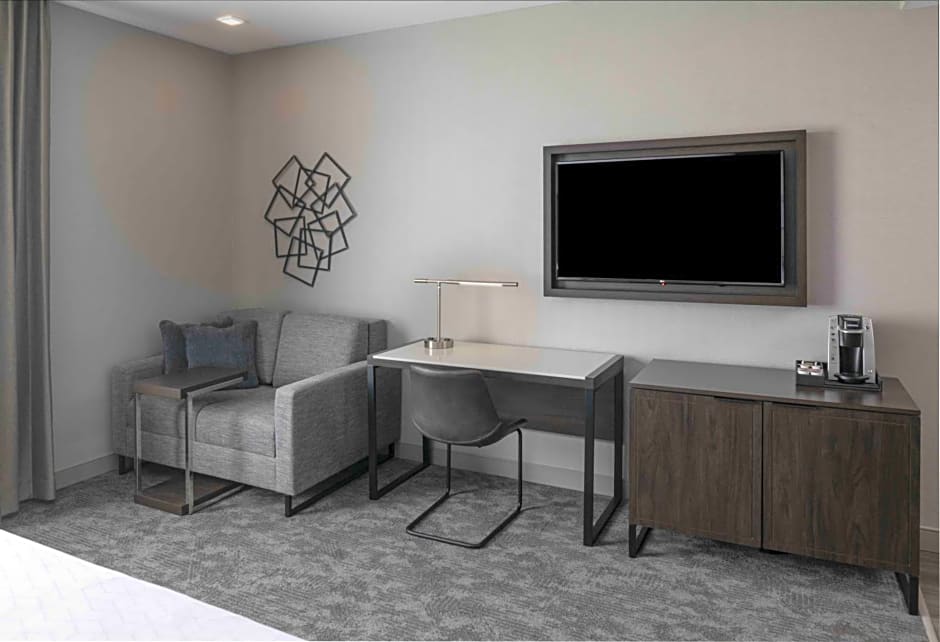 Holiday Inn Express Boston Logan Airport - Revere By IHG