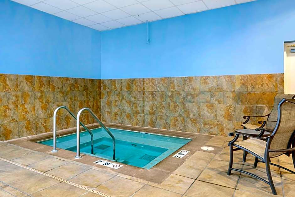 Best Western Plus Mid Nebraska Inn & Suites