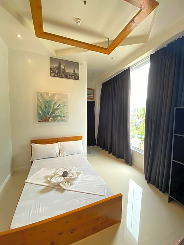 The Marc Vannelli Oslob