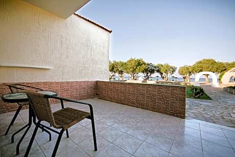 Twin Room with Sea View