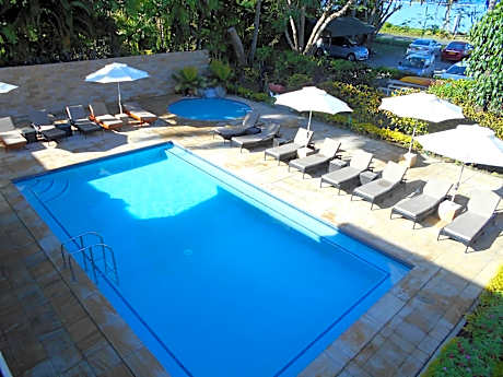 Bedarra Beach Inn