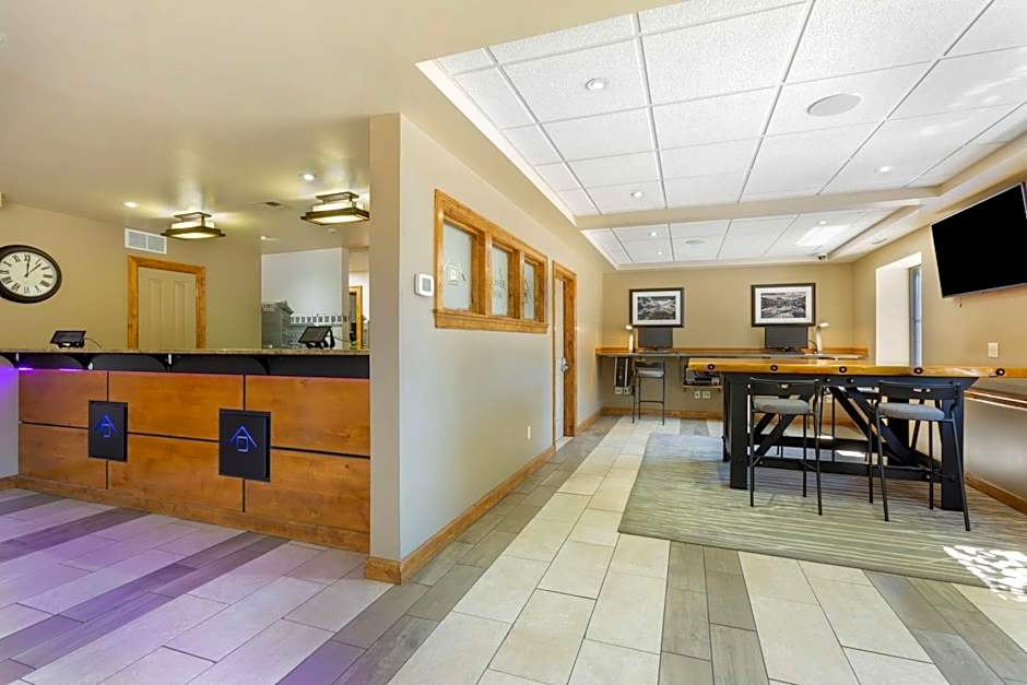 Best Western Plus Clocktower Inn
