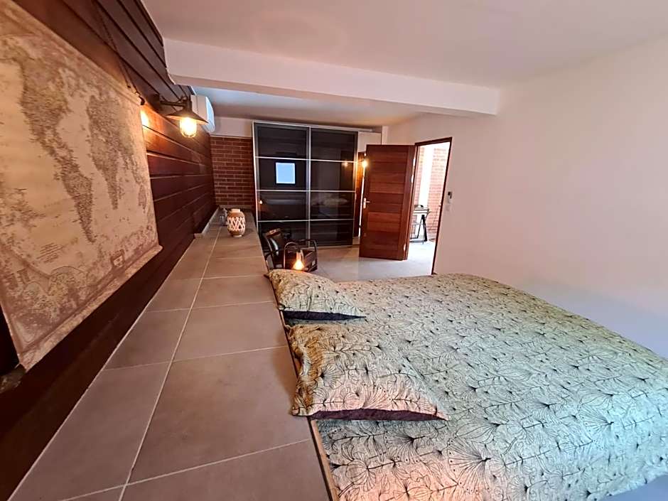 Shikoa Sobole - Le Morpho et l'Ara