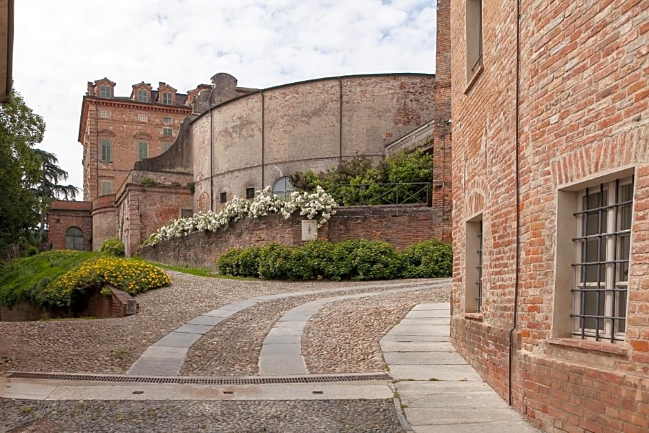 Marchesi Alfieri - Cantine e Ospitalità