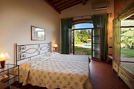 Apartment (5 Adults)