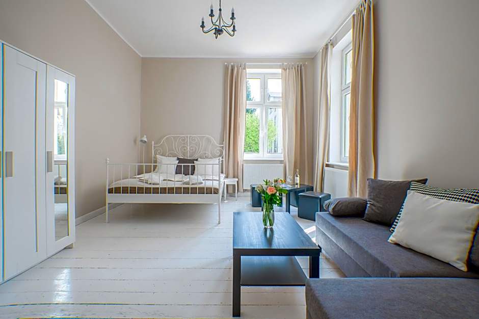 Riviera Residence Apartments