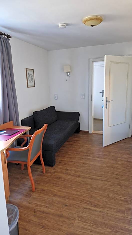 Hotel Garni Demmel & Cie