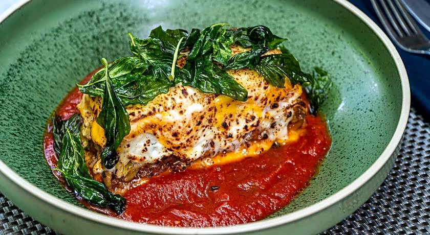 The Funny Lion - Puerto Princesa