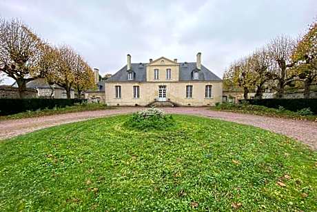 Large castle with garden near Caen