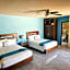 Pacific Inn hotel