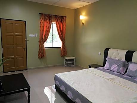 Queen Suite