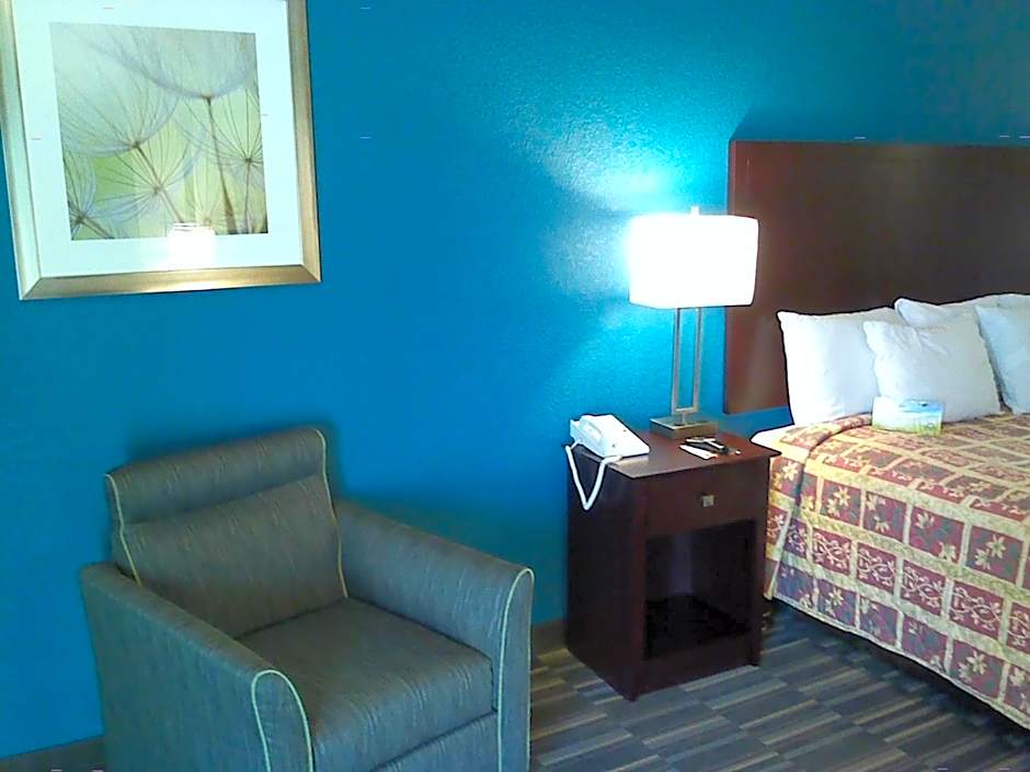 Days Inn by Wyndham Snyder