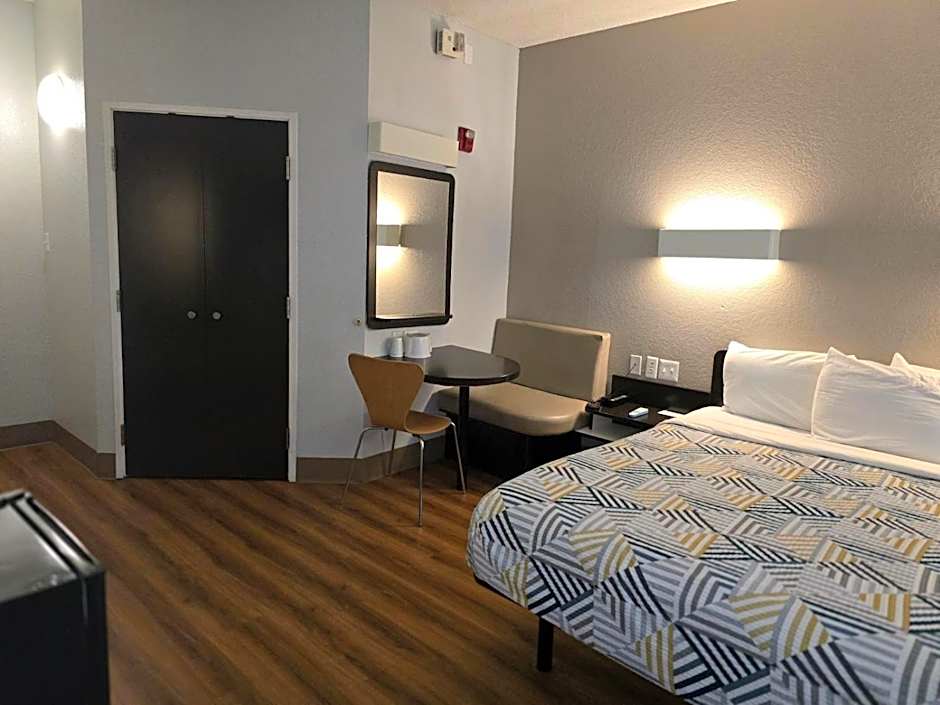 Motel 6-Biloxi, MS - Beach