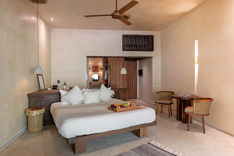 Photo 1 of 5 of Jungle Suite, View, Ground Floor