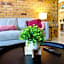 Kennedy Drive Boutique Motel & Nursery- Close To City Centre & Airport