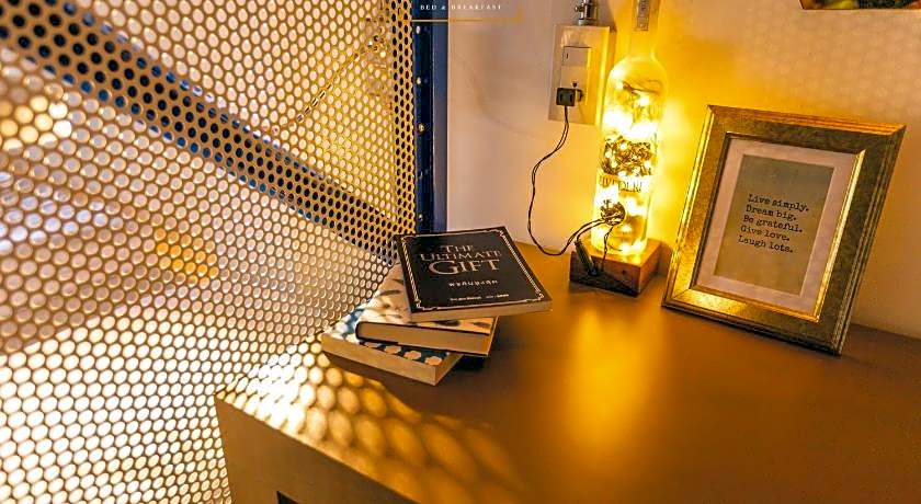 Post Factory Bed & Breakfast Hostel