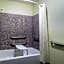 La Quinta Inn & Suites by Wyndham Las Vegas Airport South