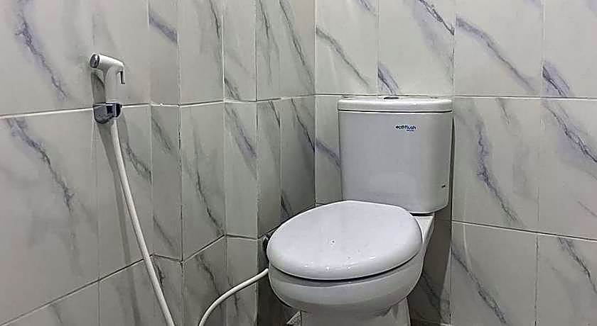 RedDoorz Syariah near Stasiun Madiun 2