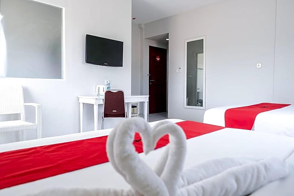 RedDoorz Plus at Sunrise Hotel Sanur
