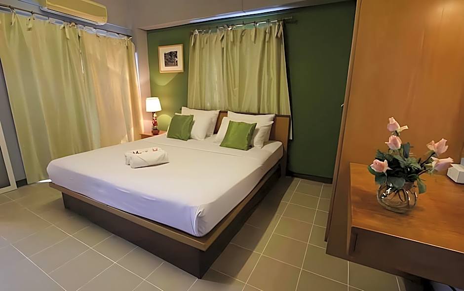 Plai and Herbs Suvarnabhumi Airport 