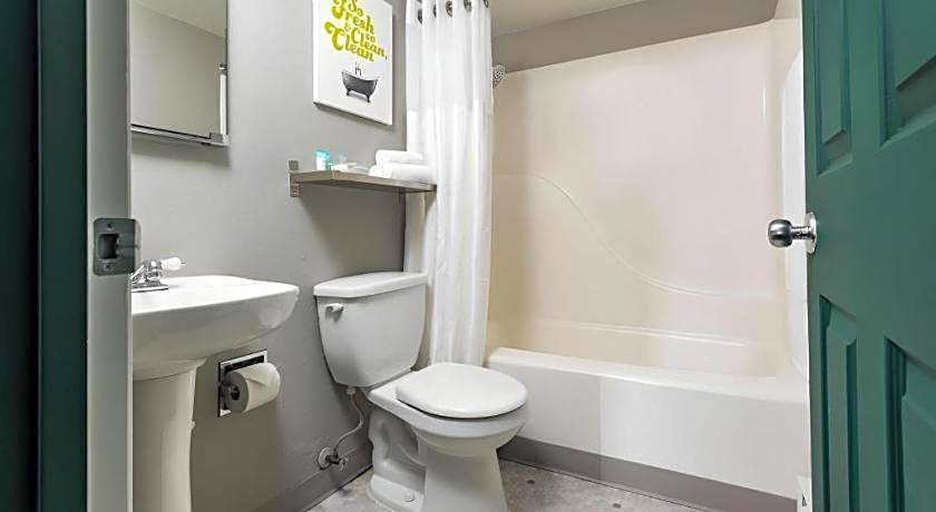 The Oxford Seattle-Downtown