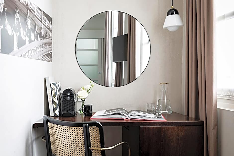 Holiday Inn Paris Palais de lElysee, an IHG Hotel By IHG