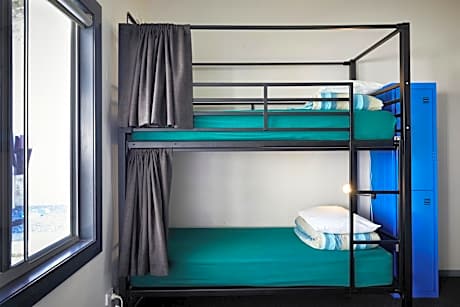 Bed in 4-Bed Mixed Dormitory with Ensuite