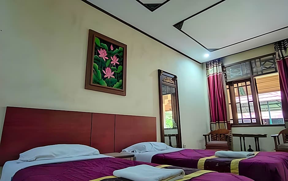 Taman Teratai Hotel