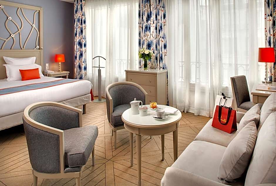 Rochester Champs-Elysees Hotel