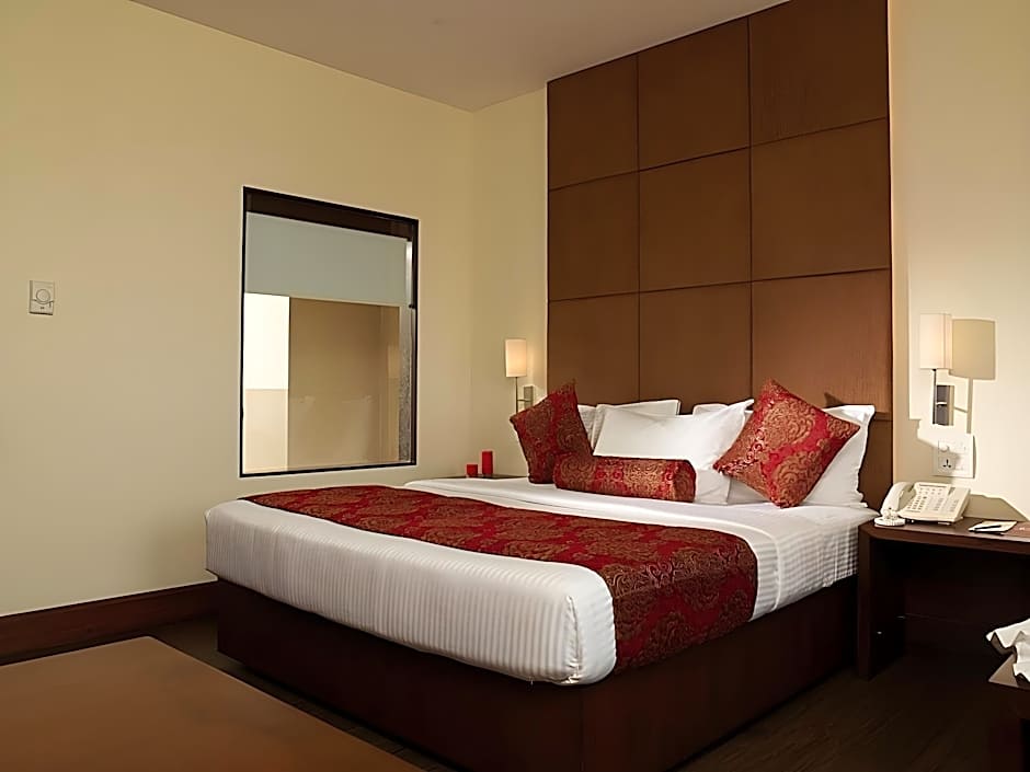 Express Towers Hotel