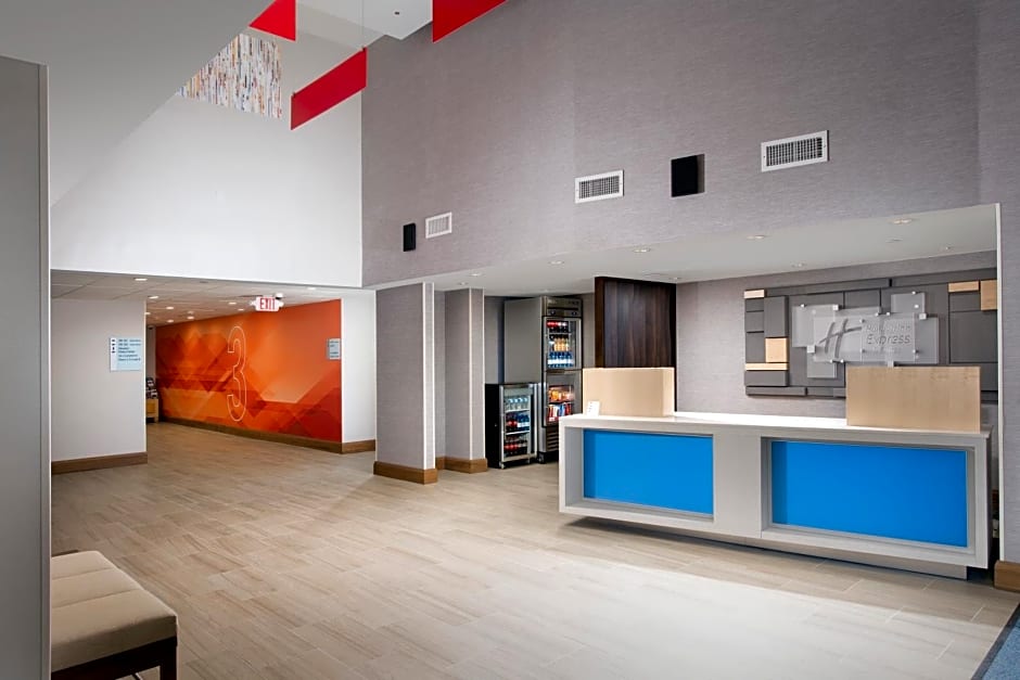 Holiday Inn Express & Suites College Park-University Area By IHG