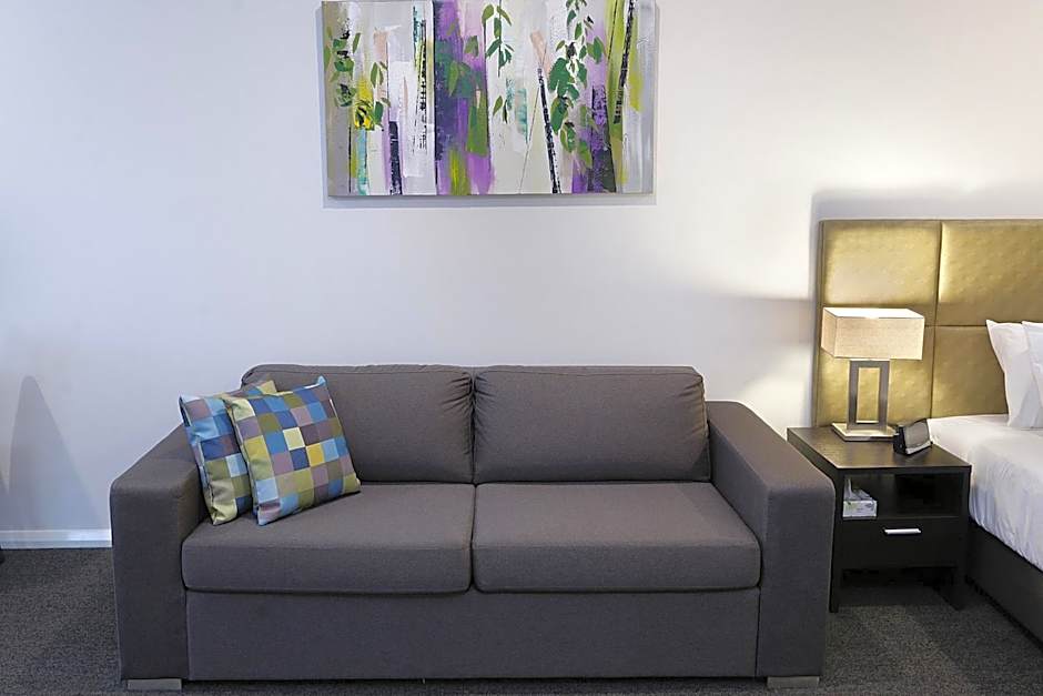 Best Western Plus Bolton on the Park