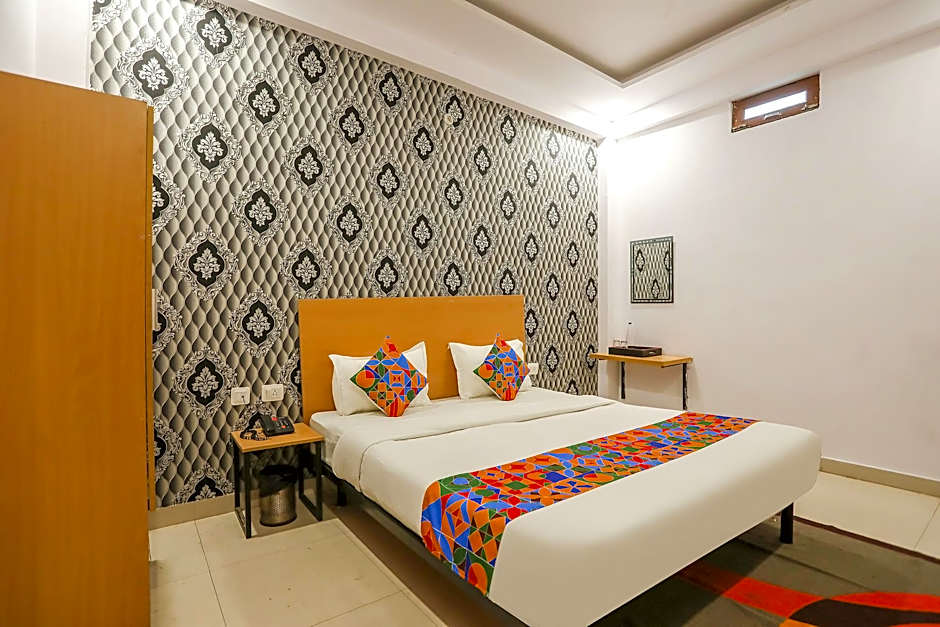 FabHotel Pranjul Inn